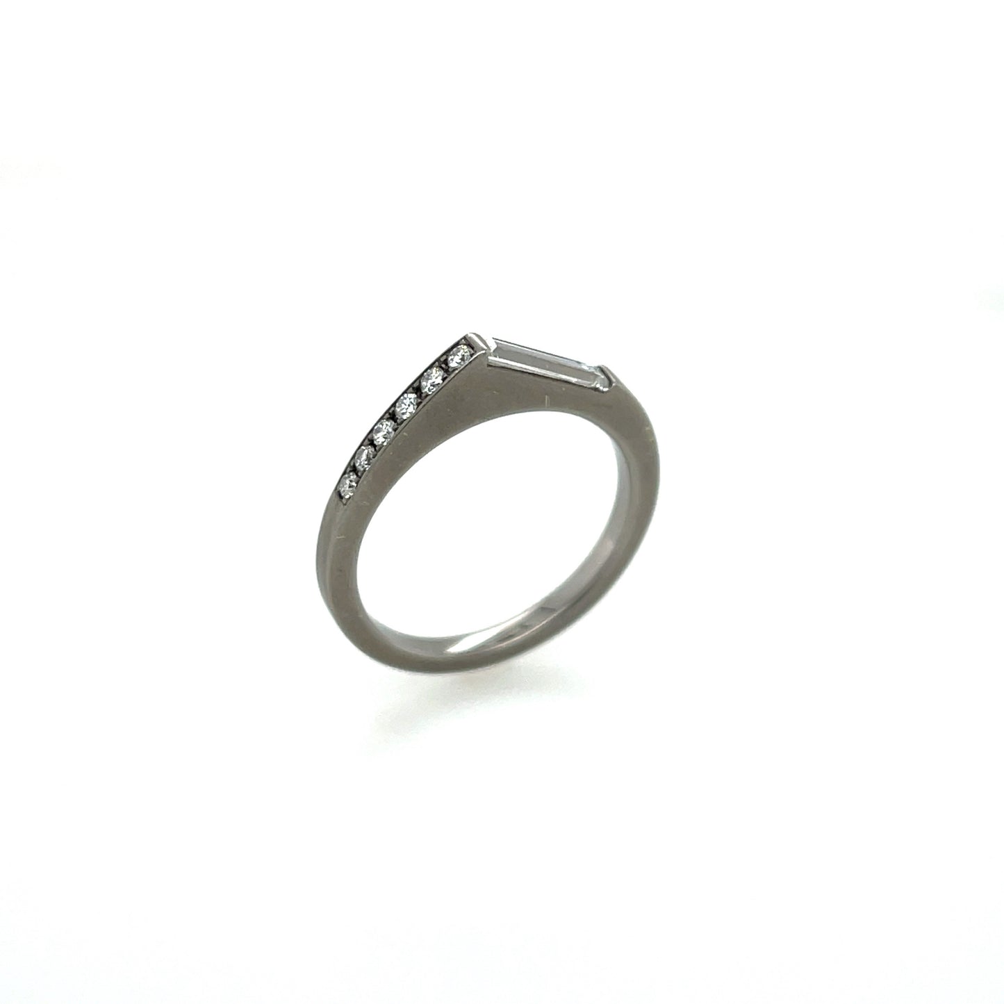 18K Diamond Ring - K.S. Sze & Sons