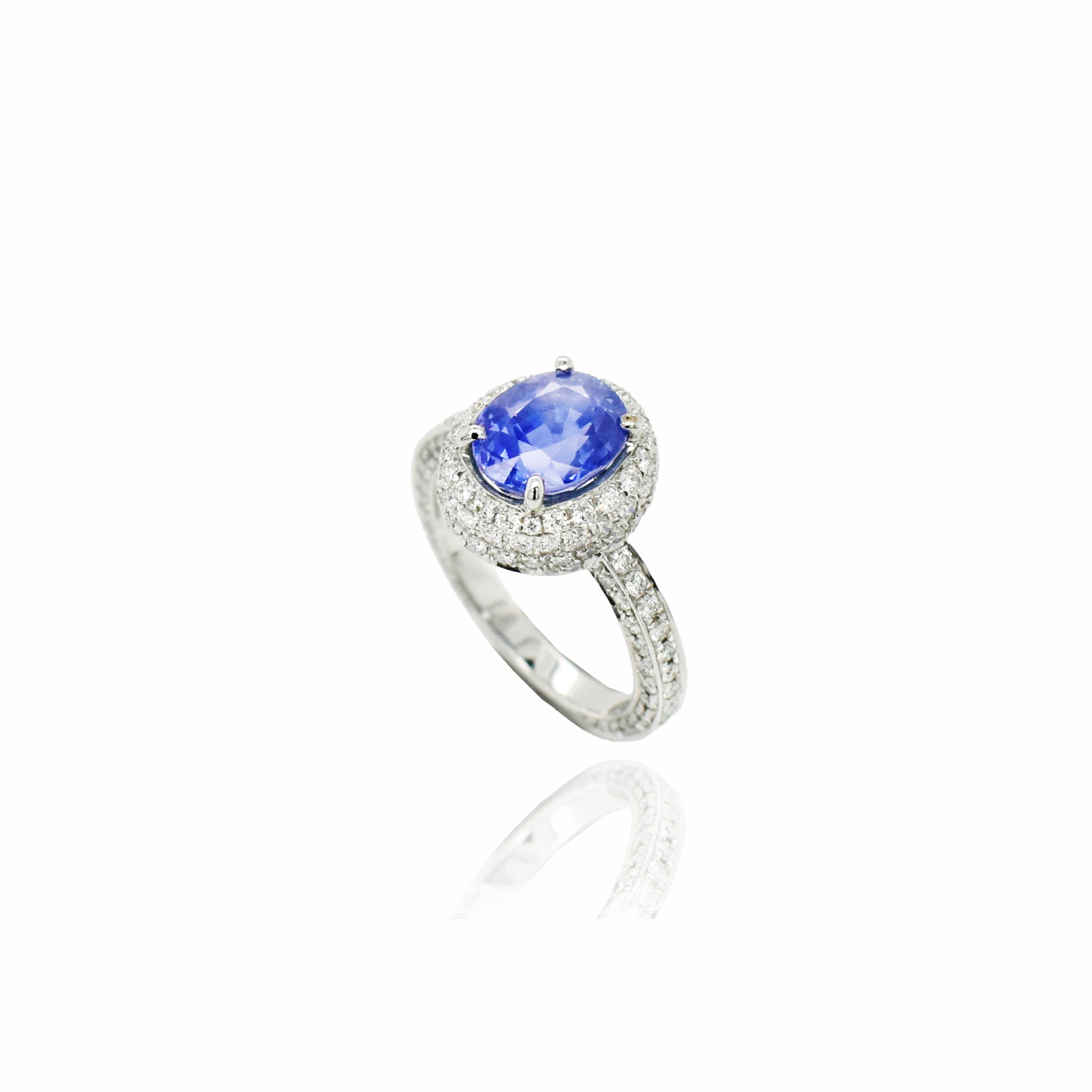 Oval-Shaped Sapphire & Diamond Ring (GIT Certificate)