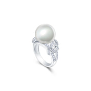 White South Sea Pearl & Diamond Ring