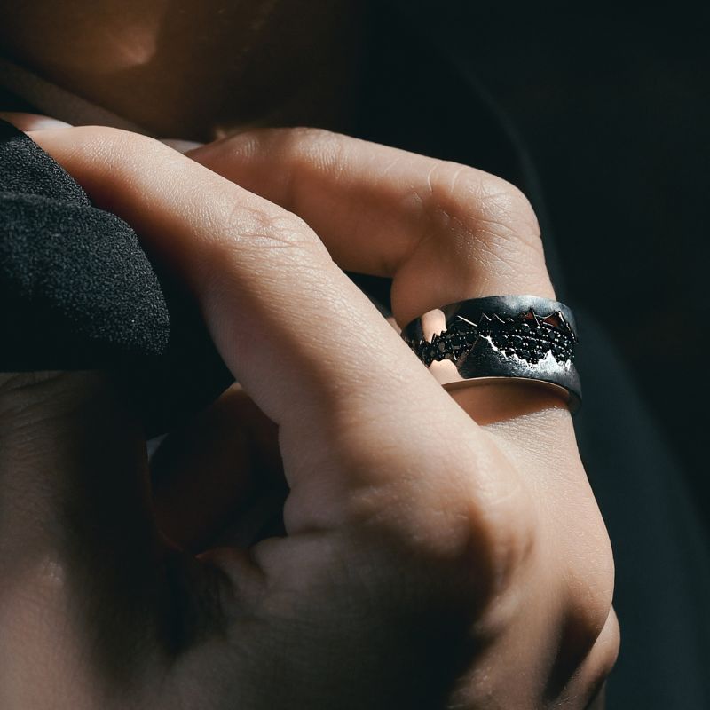 Fission A - Ring in Silver with Black Diamonds