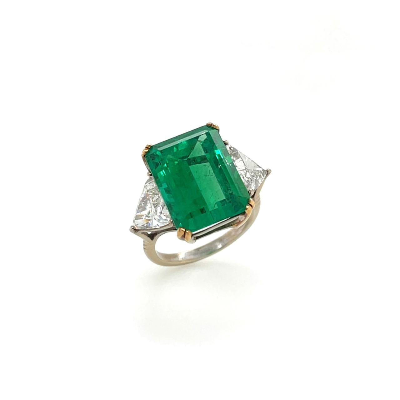 Grand Emerald & Diamond Ring (GRS Certificate) - K.S. Sze & Sons