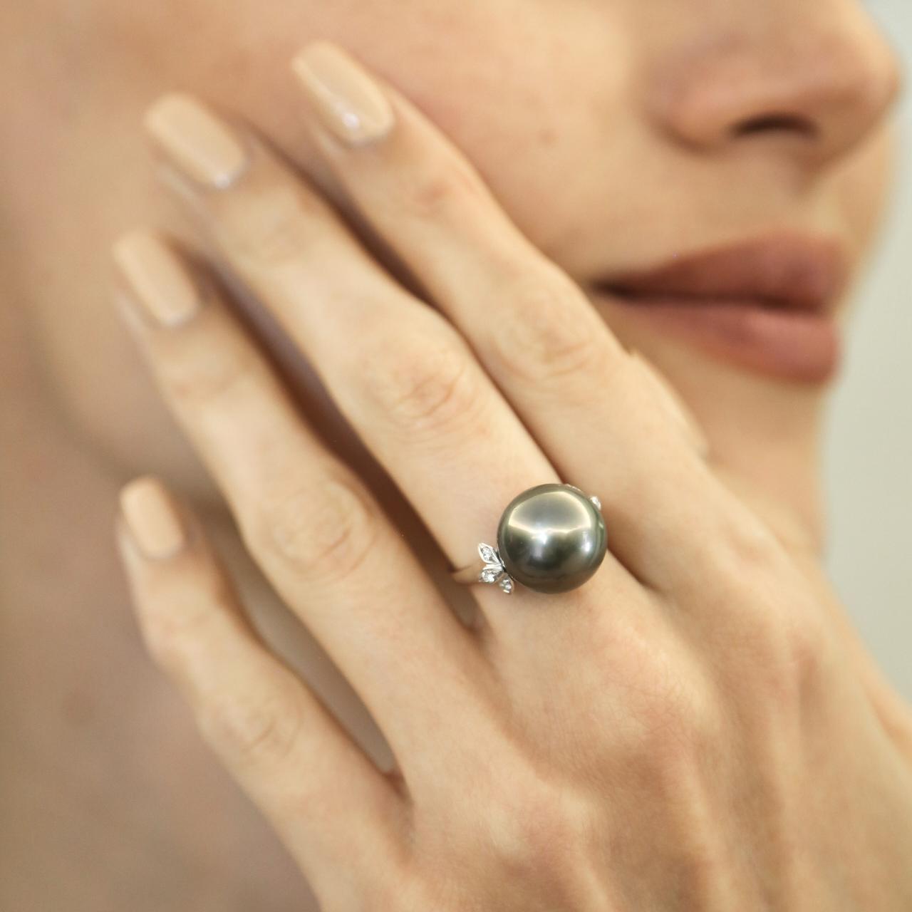 Tahitian South Sea Pearl & Diamond Ring