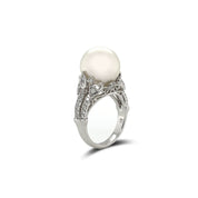 White South Sea Pearl & Diamond Ring